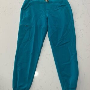 Figs Technical Collection in Vibrant Teal